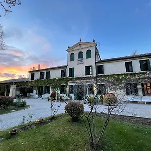 bb-villa-gradenigo.hotelslidodijesolo.com/